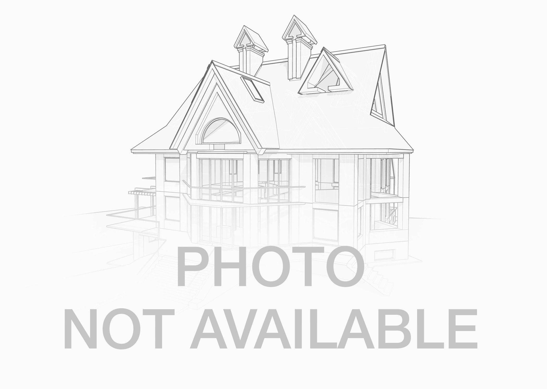 875 Stuarts Drive 